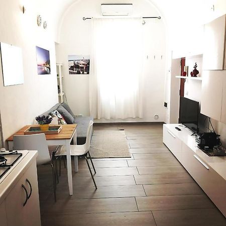 White House Apartment Bari Exterior foto