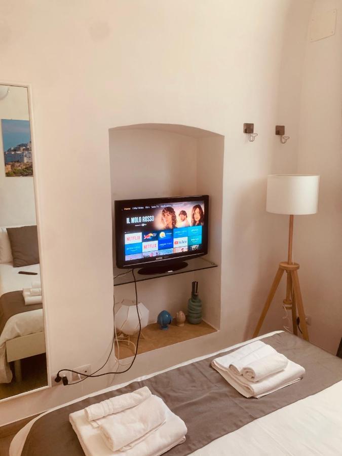 White House Apartment Bari Exterior foto